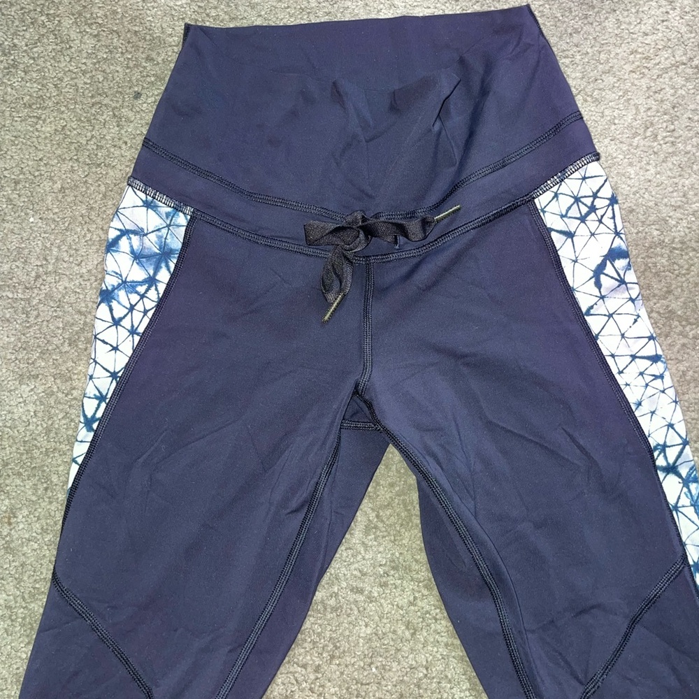 Lululemon crop leggings